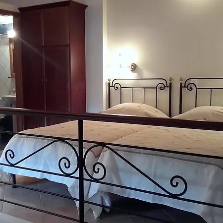 En Feneo Apartment Mesinon Room photo